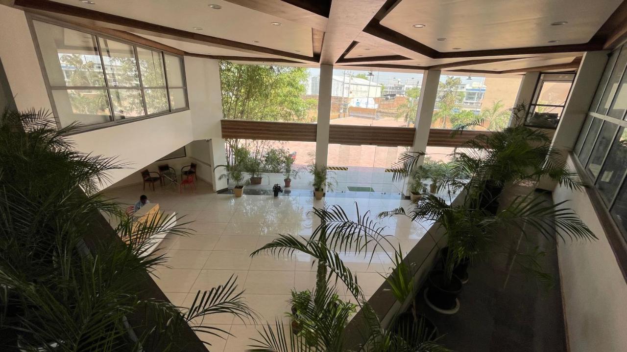 Heaven 7 Hotel & Resort Himatnagar Exterior foto