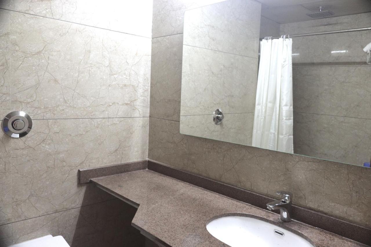 Heaven 7 Hotel & Resort Himatnagar Exterior foto